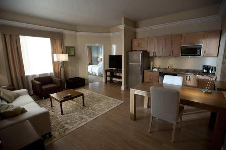 โฮมวูด สวีท บาย ฮิลตัน แซราโตซา-เลควู้ด แรนช์ Hotel The Meadows ภายนอก รูปภาพ